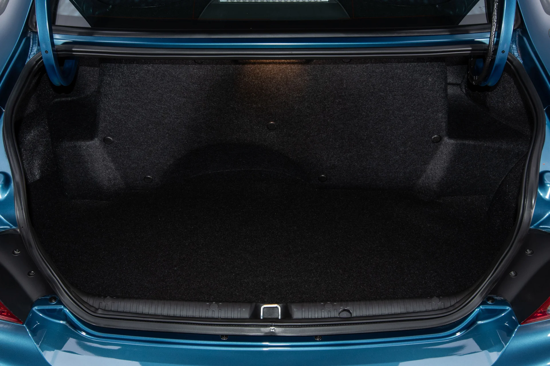 2004 Pontiac GTO - Image 17