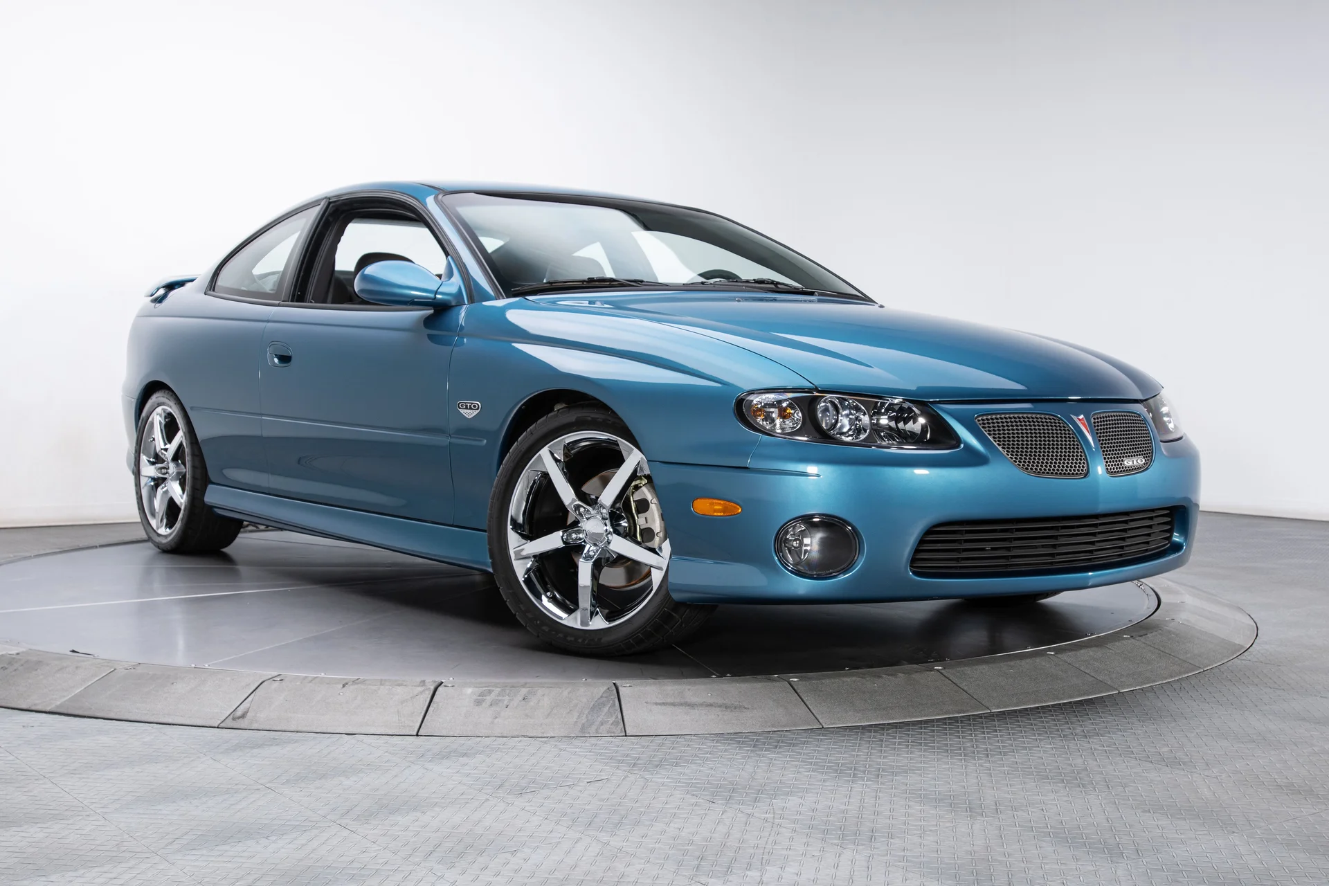 2004 Pontiac GTO - Image 7