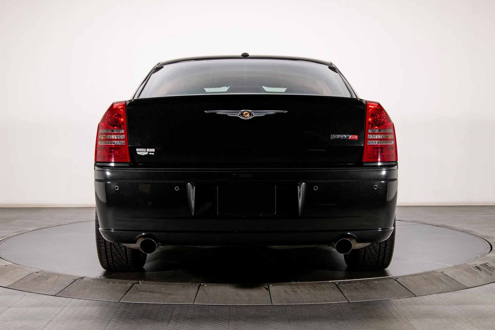 2006 Chrysler 300C SRT-8 - Image 4