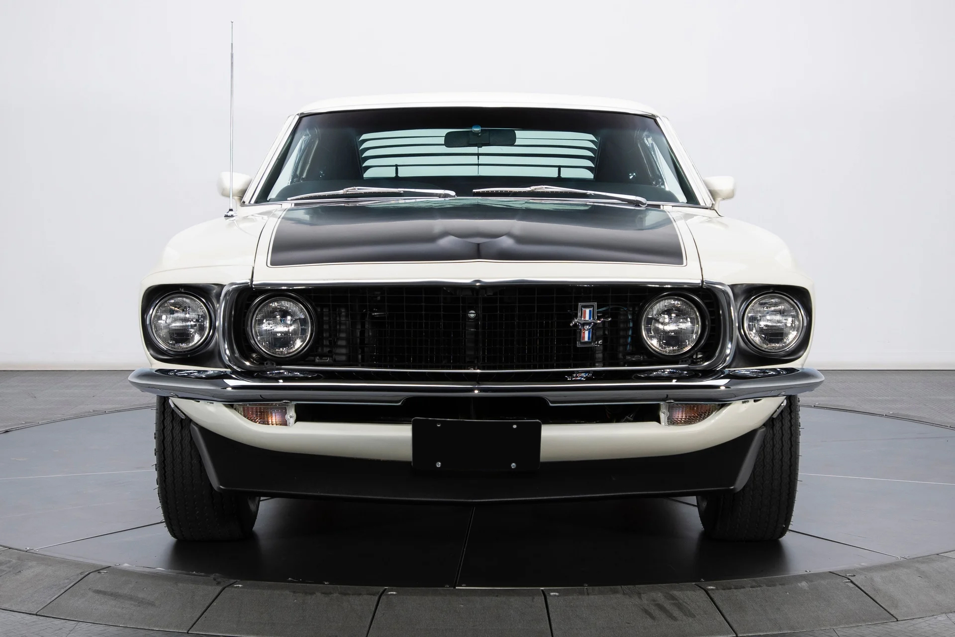 1969 Ford Mustang Boss 302 - Image 8