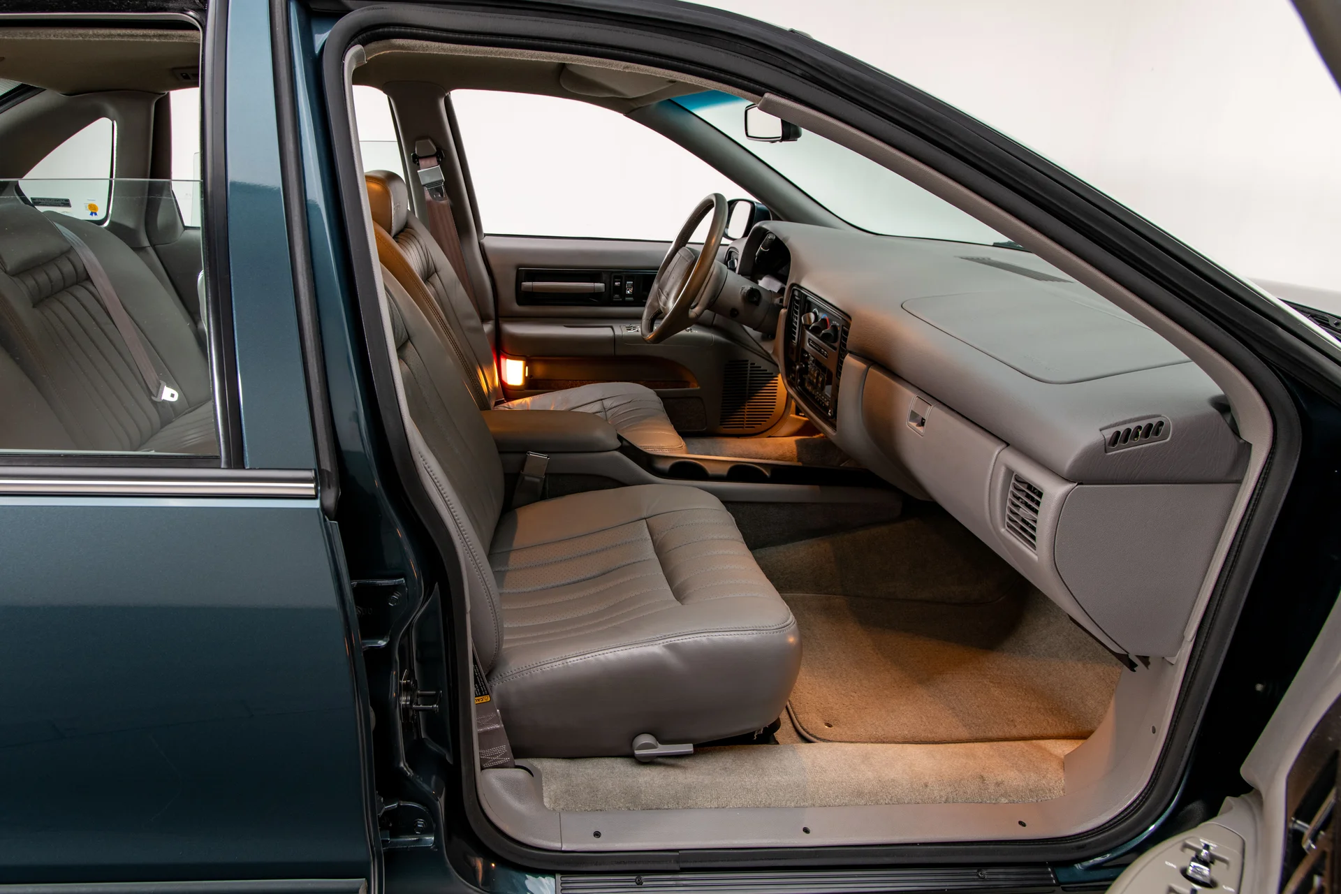 1995 Chevrolet Impala - Image 12