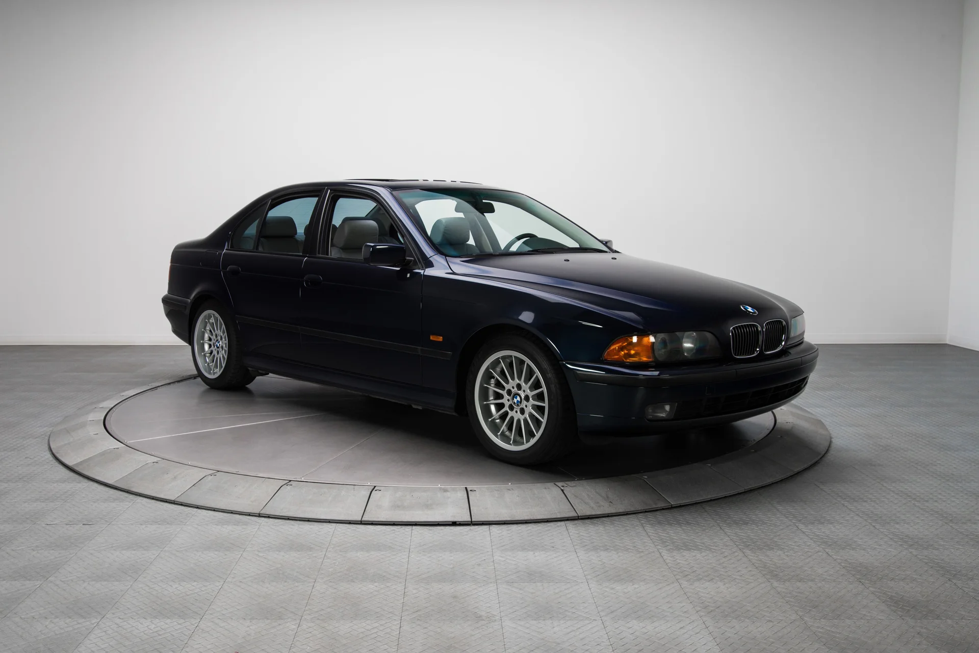 1999 BMW 540i - Image 7
