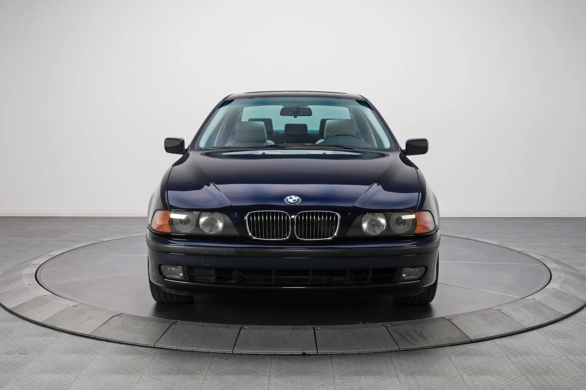 1999 BMW 540i - Image 8